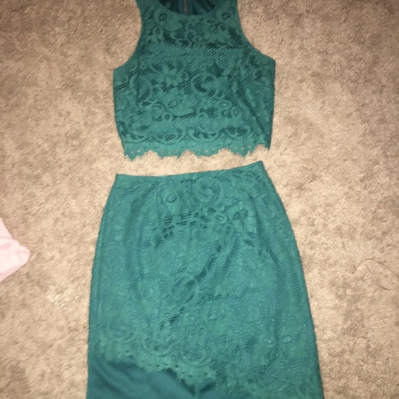 Two piece - Picture 1 of 1